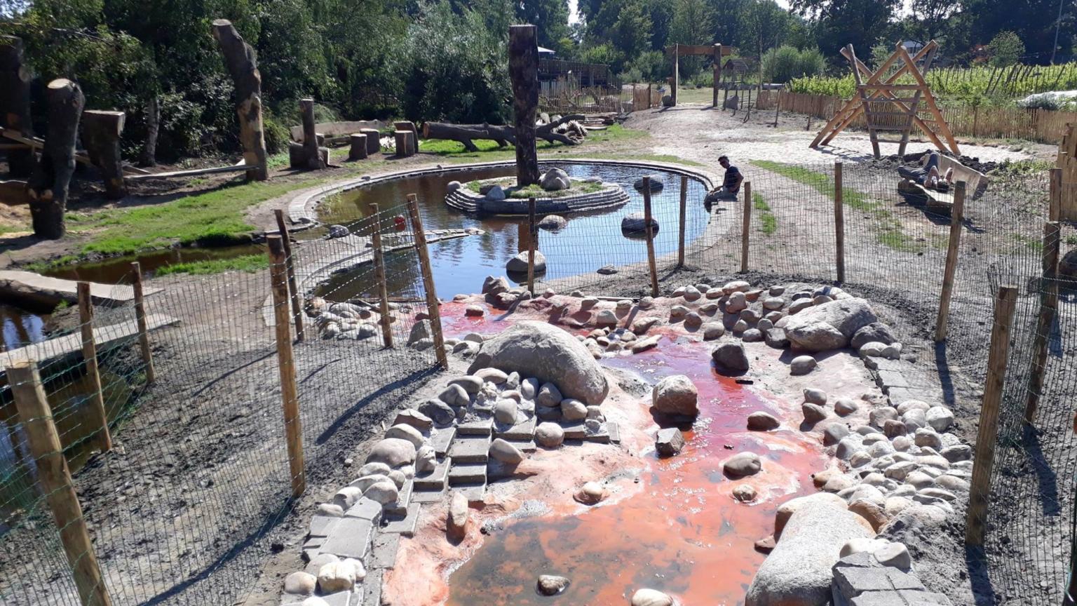 Playground equipment, water and stones Nature Playground Noordoogst