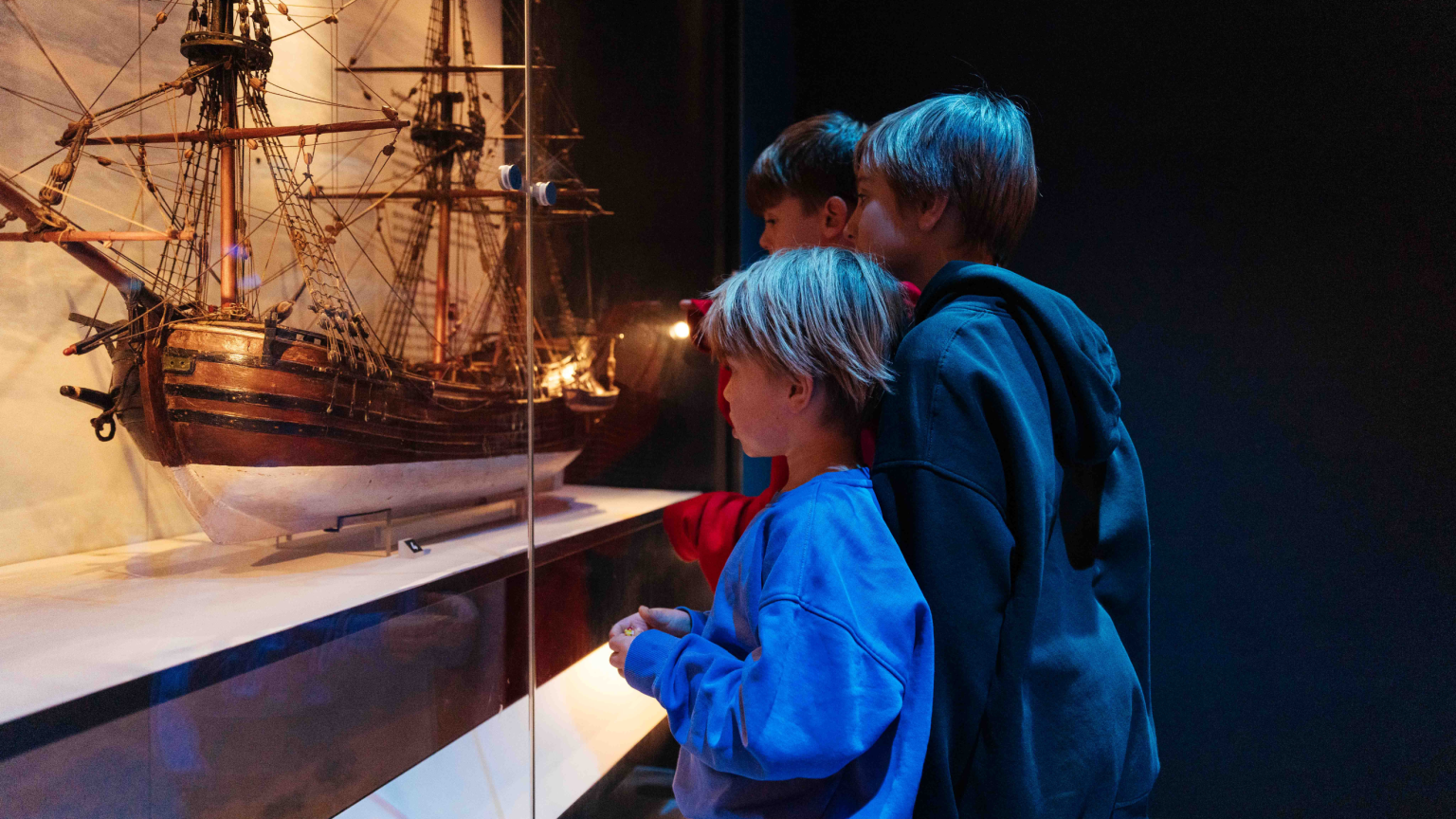 Replica VOC schip scheepvaartmuseum